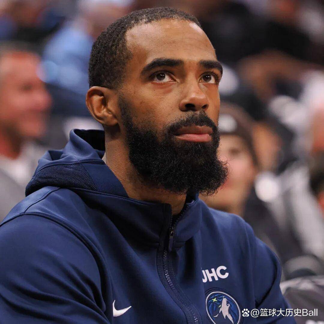 刚刚！夏洛特黄蜂伤情更新备战欧联明尼苏达森林狼今晚篮板制胜，赛后浙江队主帅复盘——德甲节点到来的简单介绍