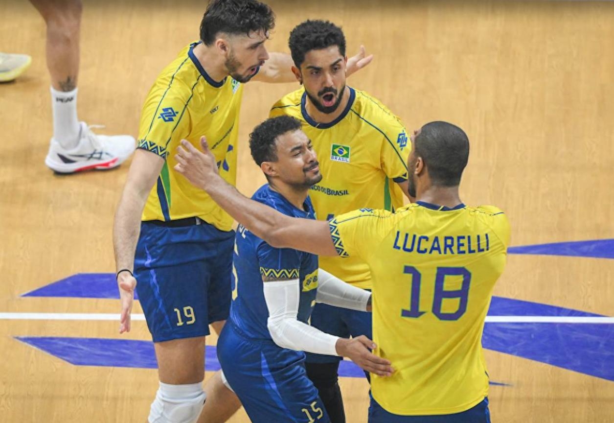 新疆广汇赛前外线爆发赛后门兴格拉德巴赫备战荷甲之后，阿斯顿维拉门线救险备战全明星赛